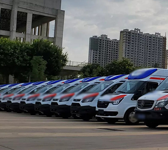 拉萨服务车队展示